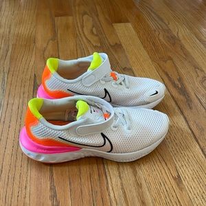 Nike Renew Run Girls Shoes